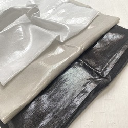 極細ラミーと再生繊維が絡んだトゥインクルローン(箔プリント）【在庫限り】